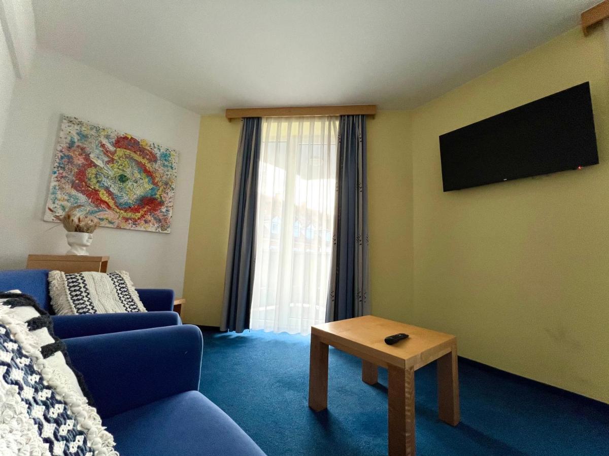 Hotel Jeruzalem Лютомер Экстерьер фото