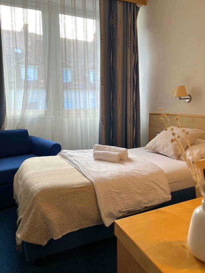 Hotel Jeruzalem Лютомер Экстерьер фото