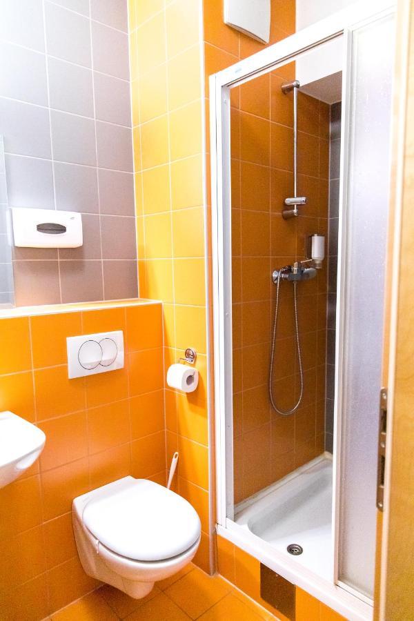 Hotel Jeruzalem Лютомер Экстерьер фото