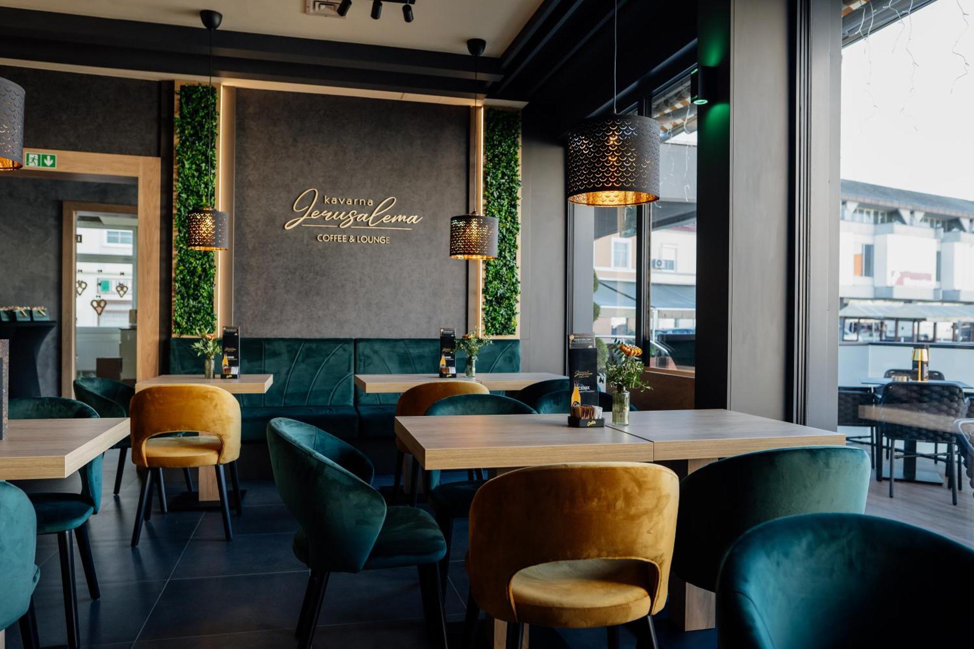 Hotel Jeruzalem Лютомер Экстерьер фото