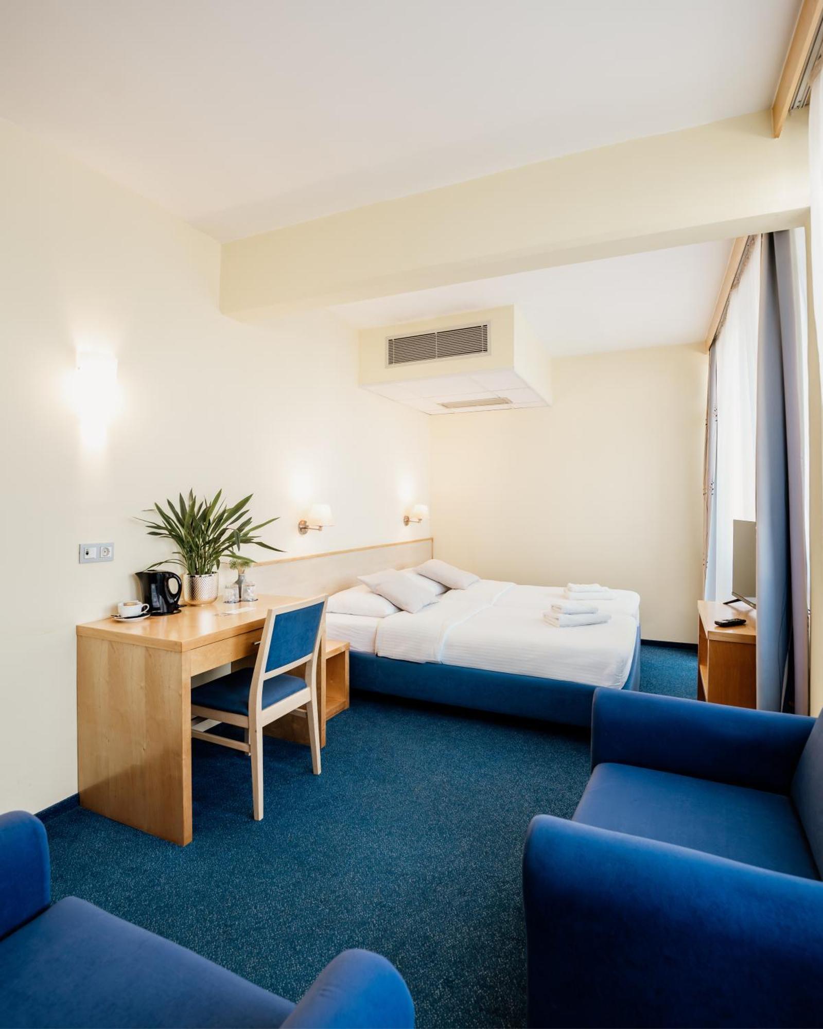 Hotel Jeruzalem Лютомер Экстерьер фото